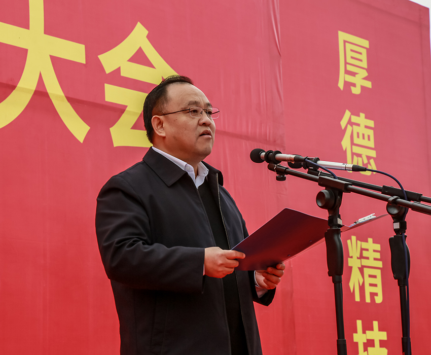 配图4：南充市委教育工委书记、教育和科技局局长代俊.jpg