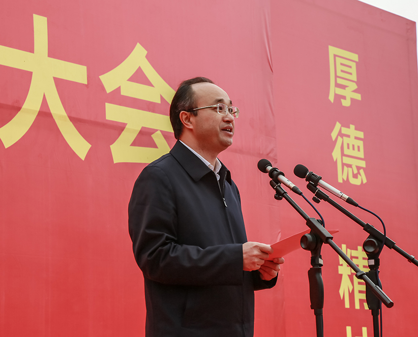 配图5：西充县委副书记、县人民政府县长张光全.jpg